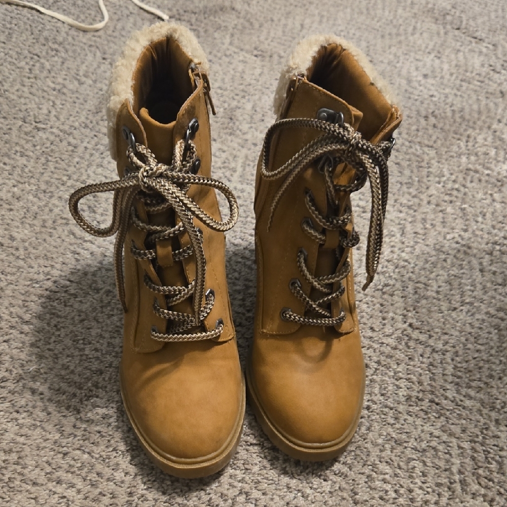 Women's Tan Lace-Up Boots